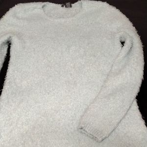 New Directions Loosely knitted sweater. Size large, seafoam green color